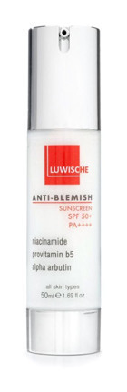 Luwische Anti-Blemish 50 Faktör Tüm Ciltler İçin Leke Karşıtı Nemlendirici Aydınlatıcı Yağsız Suya Dayanıklı Yüz ve Vücut Güneş Kremi 50 ml