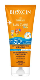 Bioxin Kids 50 Faktör Tüm Ciltler İçin Leke Karşıtı Nemlendirici Yağsız Suya Dayanıklı Yüz ve Vücut Güneş Kremi 200 ml