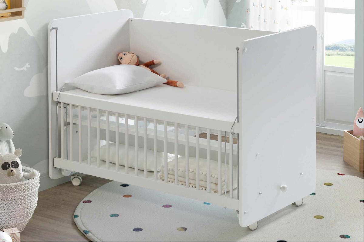 Babywhen BW1090 Ahşap 25 kg Kapasiteli Dikdörtgen Tekerlekli Sallanan Anne Yanı Beşik Beyaz