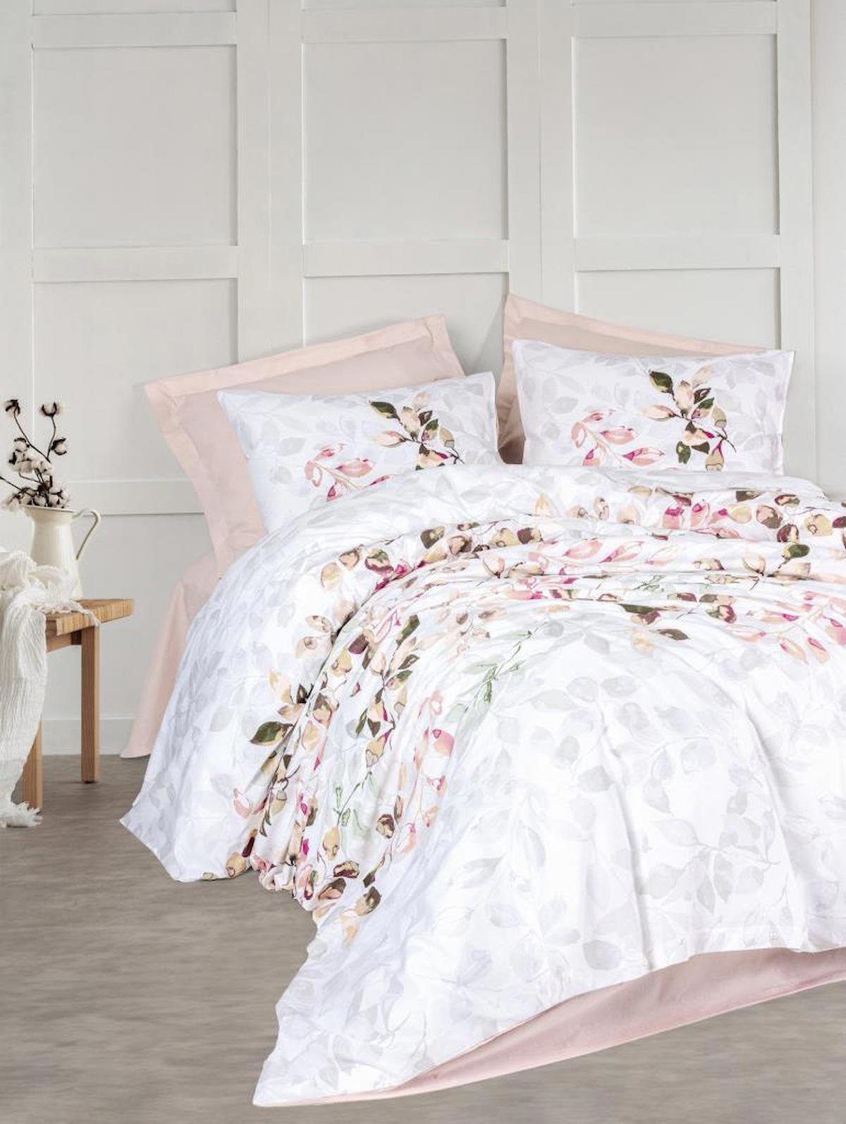 Cotton Box Modeline Brice Pamuk 160x220 cm Çarşaflı Çiçekli Tek Kişilik Nevresim Takımı Beyaz