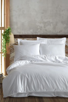 Varol Laura Home Risus Saten 4 Mevsim 200 x 220 cm Çarşaflı Çizgili Çift Kişilik Nevresim Takımı Beyaz