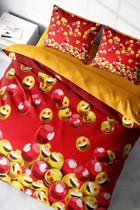 Monohome Emoji In Red 3D Saten 4 Mevsim 200 x 220 cm Çarşaflı Desenli Çift Kişilik Nevresim Takımı Çok Renkli