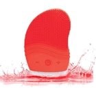 Mf Product Allure 0158 Tüm Ciltler İçin 1 Başlıklı Fırçalı Silikon Şarjlı Titreşimli Yüz Temizleme Cihazı Kırmızı