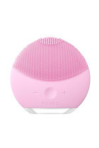 Foreo Luna Mini 2 Tüm Ciltler İçin 1 Başlıklı Fırçalı Silikon Şarjlı Titreşimli Yüz Temizleme Cihazı Pembe
