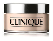Clinique Light Beige Tüm Ciltler İçin Yağsız Mineralli Mat Kompakt Pudra Açık