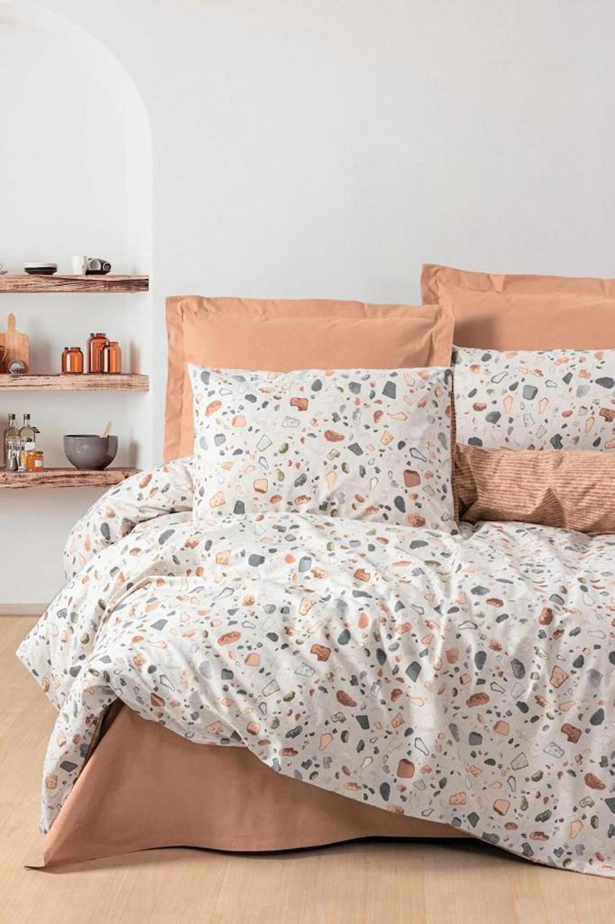 Cotton Box Minimal 4 Mevsim 200x220 cm Çarşaflı Çift Kişilik Nevresim Takımı Çok Renkli