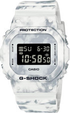 Casio DW-5600GC-7DR Takvimli 43 mm Beyaz Plastik Kordon Dijital Kol Saati