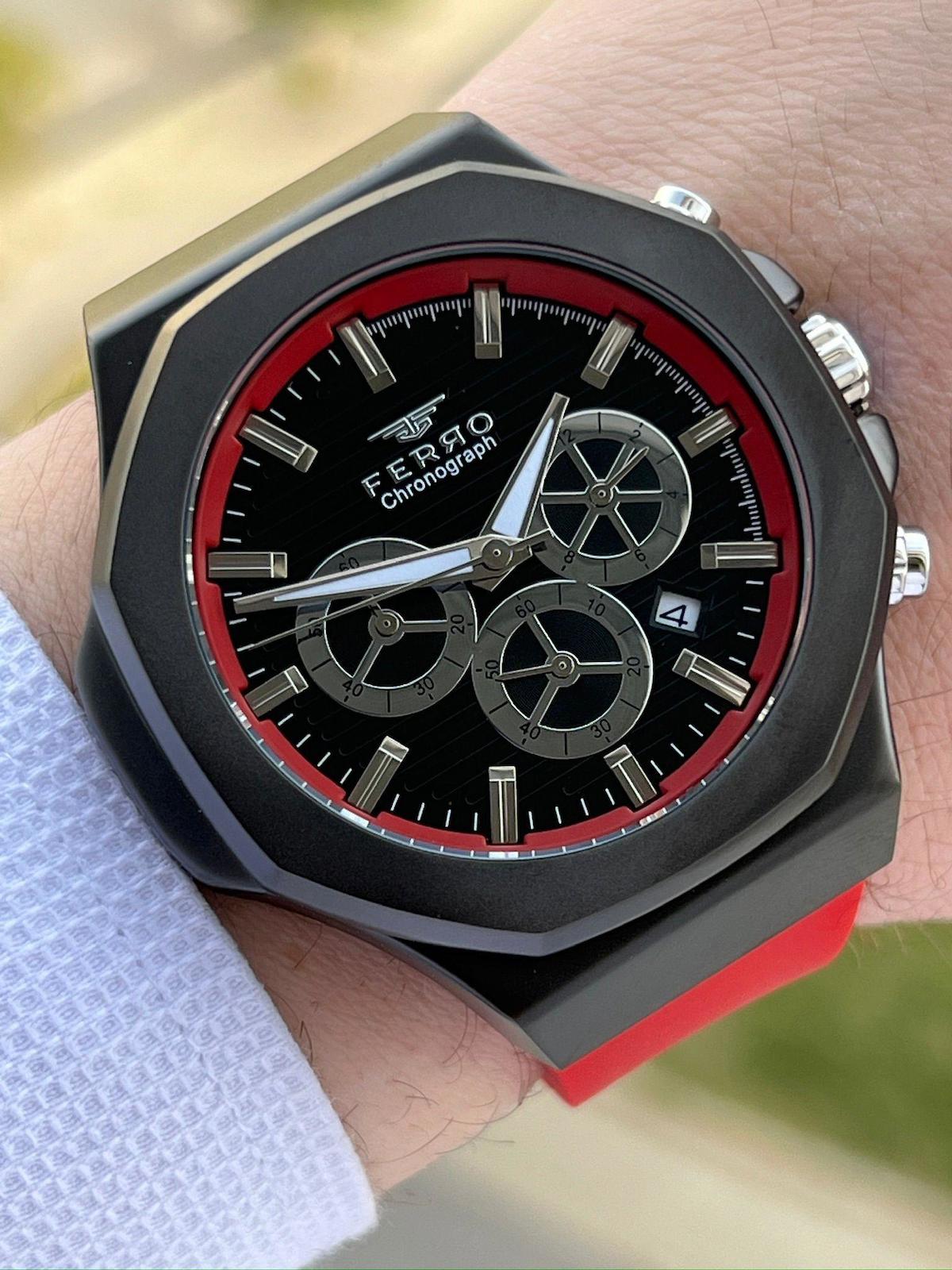 Ferro EF31348-ZK Su Geçirmez Takvimli 44 mm Kırmızı Silikon Kordon Analog Erkek Kol Saati