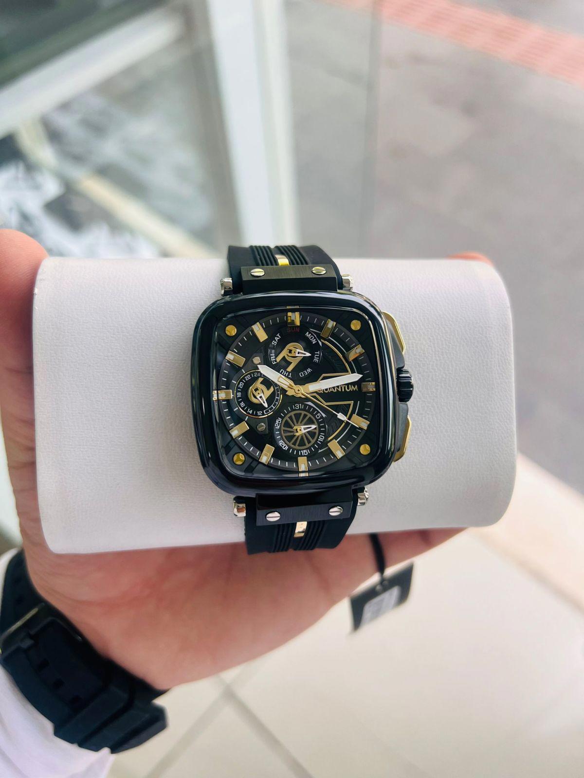 Quantum PHAS7942-5 Takvimli 44 mm Siyah Silikon Kordon Analog Erkek Kol Saati