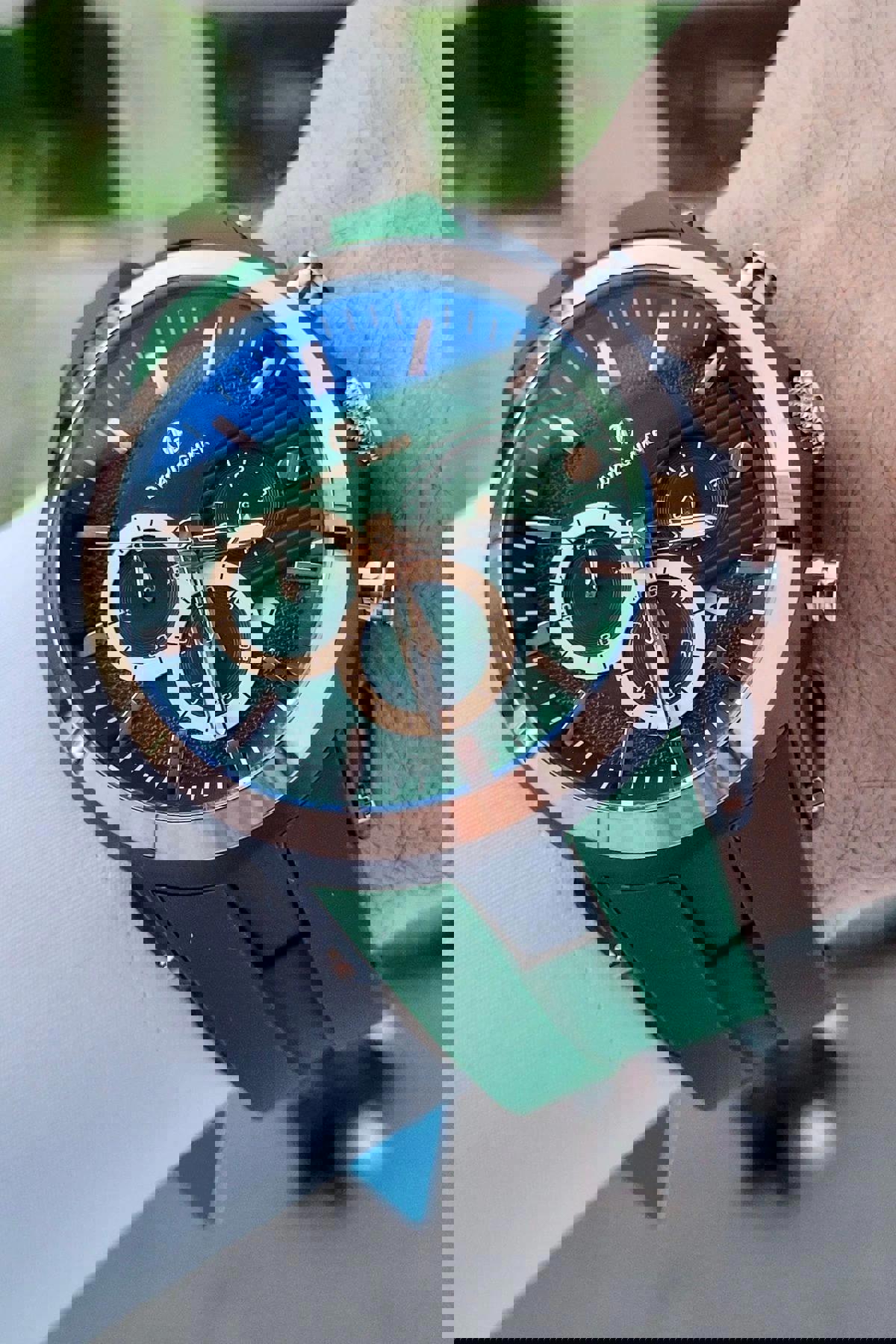 David Guner DGISTE93 Takvimli 42 mm Yeşil Silikon Kordon Analog Erkek Kol Saati