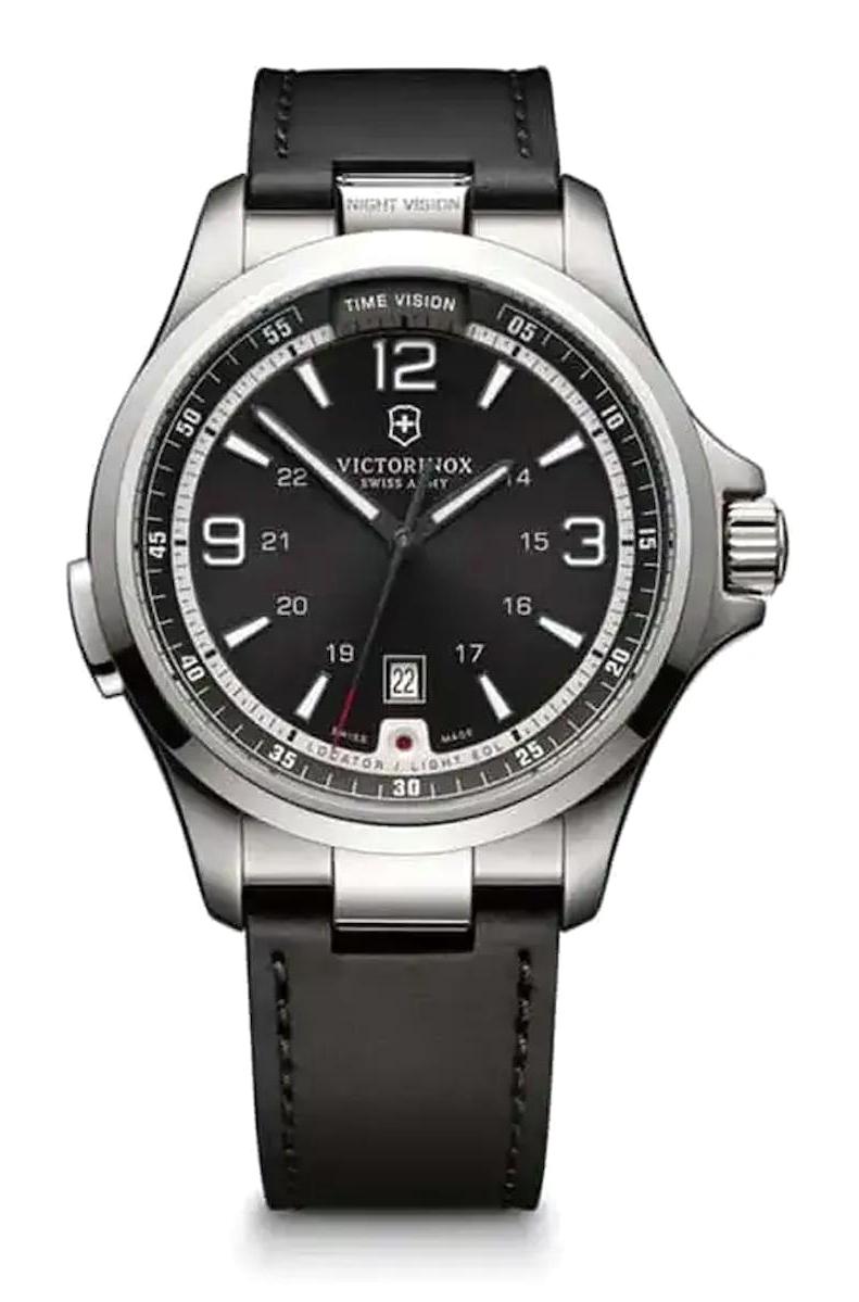 Victorinox Swiss Army 241664 Takvimli 42 mm Siyah Deri Kordon Analog Kol Saati