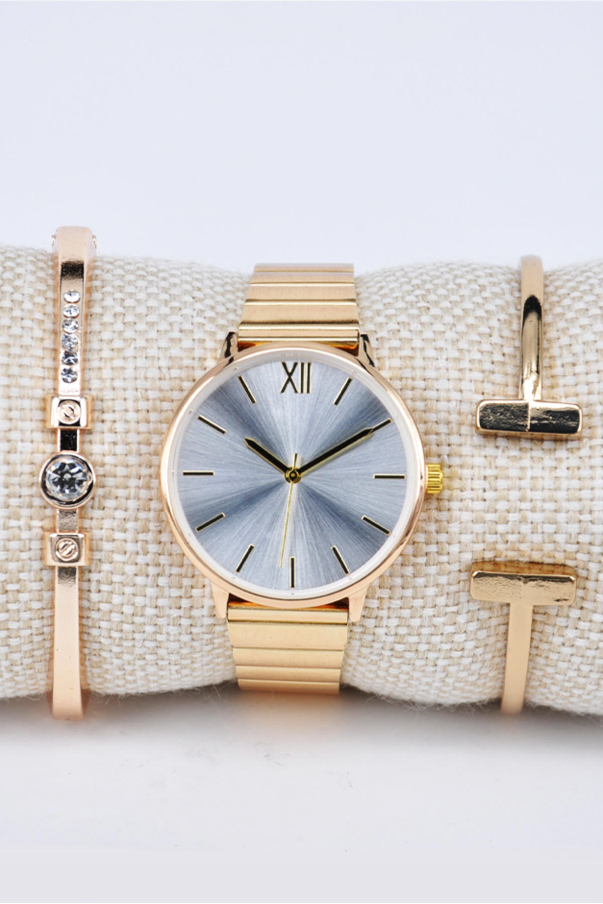 Sonsuzsaat SU-843 26-30 mm Altın Metal Kordon Analog Kadın Kol Saati