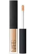 Nars Radiant Creamy Medium 2 Ginger Nemlendiricili Göz Altı ve Yüz Likit Fırça Kapatıcı