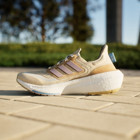 Adidas Ultraboost Light IE5834 Ortopedik Bağcıklı Kadın Koşu Ayakkabısı Bej