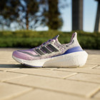 Adidas Ultraboost Light ID3316 Ortopedik Bağcıklı Kadın Koşu Ayakkabısı Lila