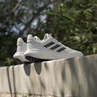 Adidas Supernova 3 IE4366 Ortopedik Bağcıklı Erkek Koşu Ayakkabısı Beyaz
