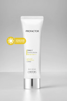 Cre'ars Profactor 50 Faktör Tüm Ciltler İçin Leke Karşıtı Nemlendirici Yaşlanma Karşıtı Aydınlatıcı Mineral Filtreli Yağsız Suya Dayanıklı Yüz Güneş Kremi 50 ml