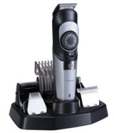 Goldmaster GM-8125 Saç Sakal Ense Kulak ve Burun Tek Başlıklı Çok Amaçlı Kuru Folyo Kablosuz Tıraş Makinesi