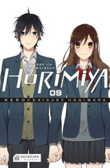 Horimiya 9.Cilt - Horisan İle Miyamurakun Hero Akılçelen Kitaplar Hero Akılçelen Kitaplar