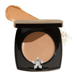Avon Power Stay Pata 225G Soft Beige Güneş Koruyuculu Vegan Pudra Kompakt Fondöten 9 gr