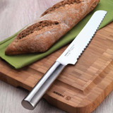 Korkmaz Pro-Chef Çelik Tırtıklı Plastik Bıçak 20 cm
