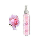 Avon Celebre Beyaz Şeftali-Kış Üzümü Kadın Vücut Spreyi 100 ml
