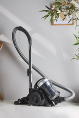 Homend Hurriclean 1231H 800 W Hepa Filtreli 1.5 lt Kapasiteli Toz Torbasız Süpürge Siyah