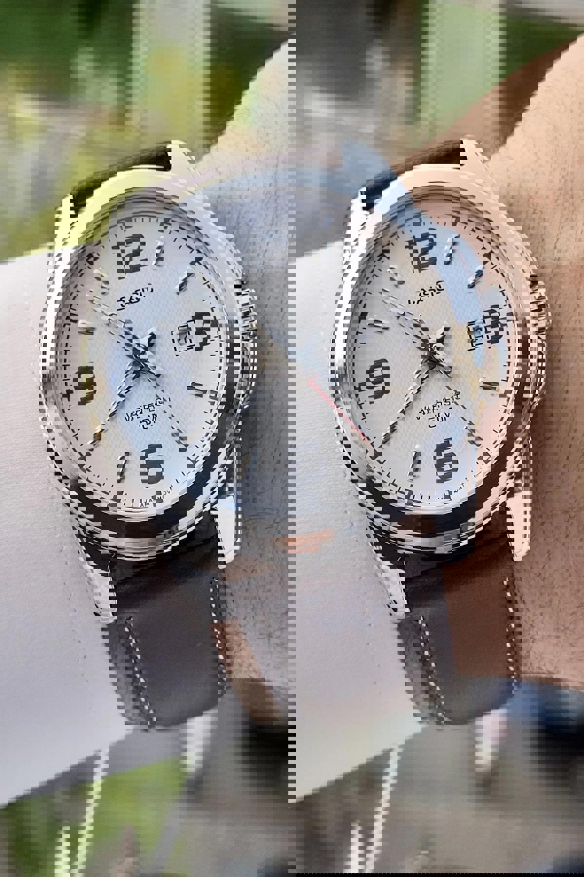 Casio CSISTE52 Takvimli Siyah Deri Kordon Analog Erkek Kol Saati