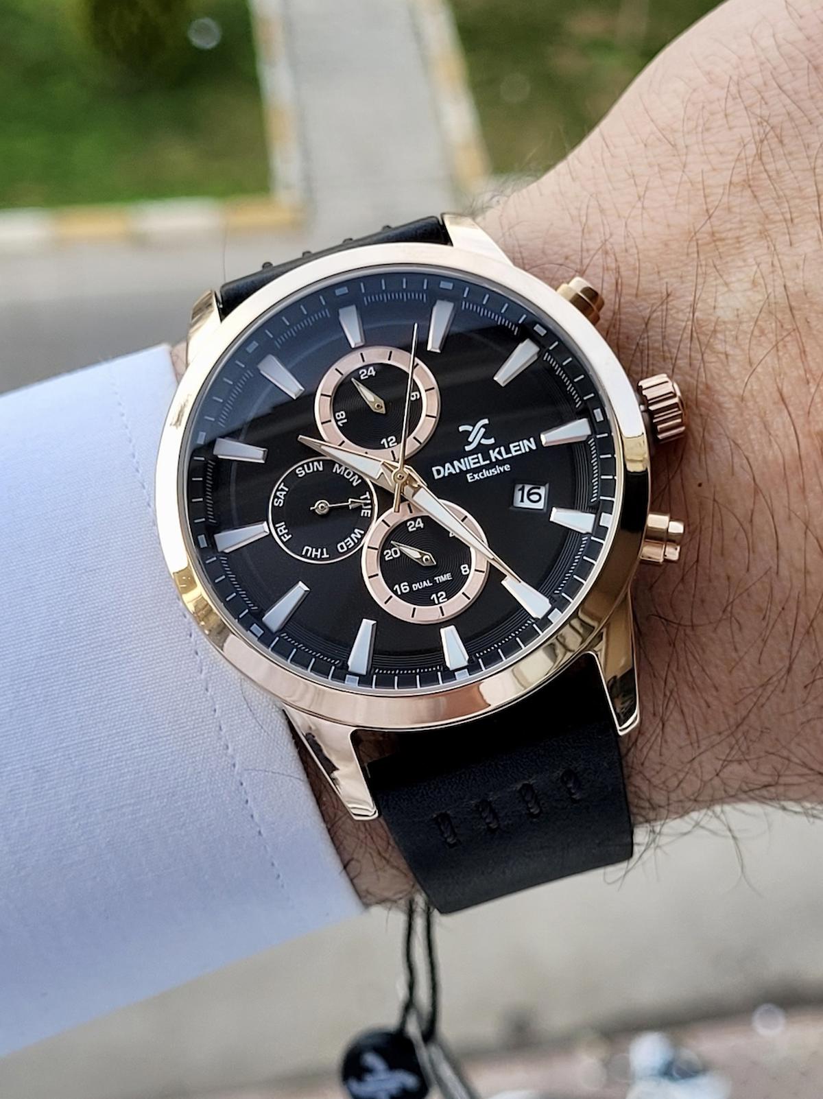 Daniel Klein DKISTE249 Takvimli 42 mm Siyah Deri Kordon Analog Erkek Kol Saati