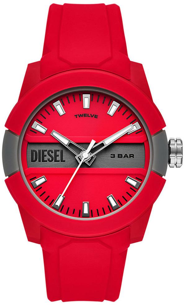 Diesel DZ1980 Takvimli 43 mm Kırmızı Silikon Kordon Analog Erkek Kol Saati