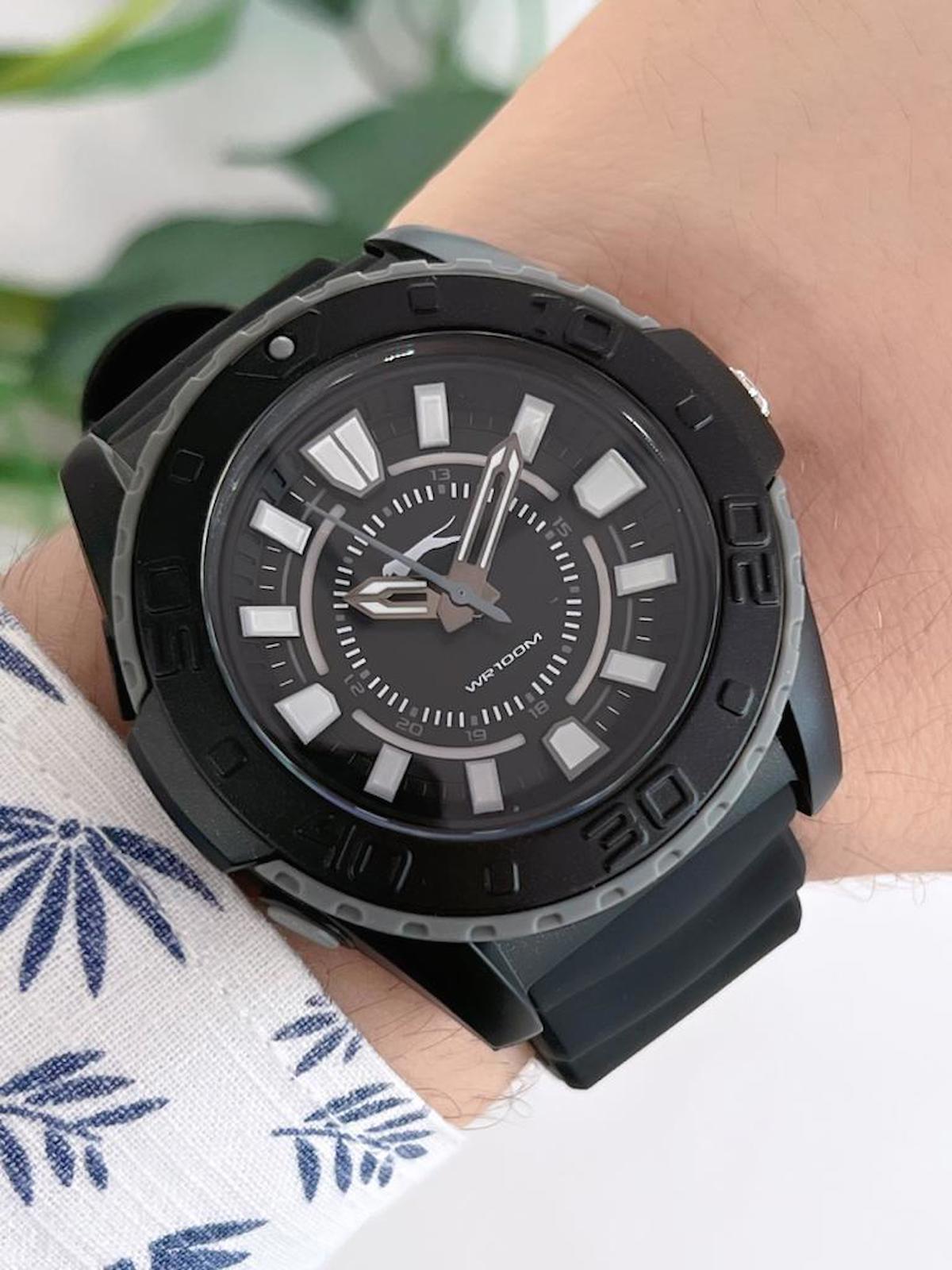 Slazenger SL.09.6573.2.04 Takvimli 49 mm Siyah Silikon Kordon Analog Erkek Kol Saati