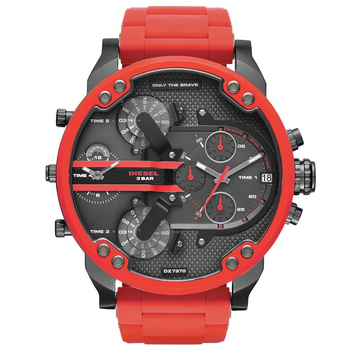 Diesel DZ7370 Takvimli 42 mm Kırmızı Çelik Kordon Analog Erkek Kol Saati