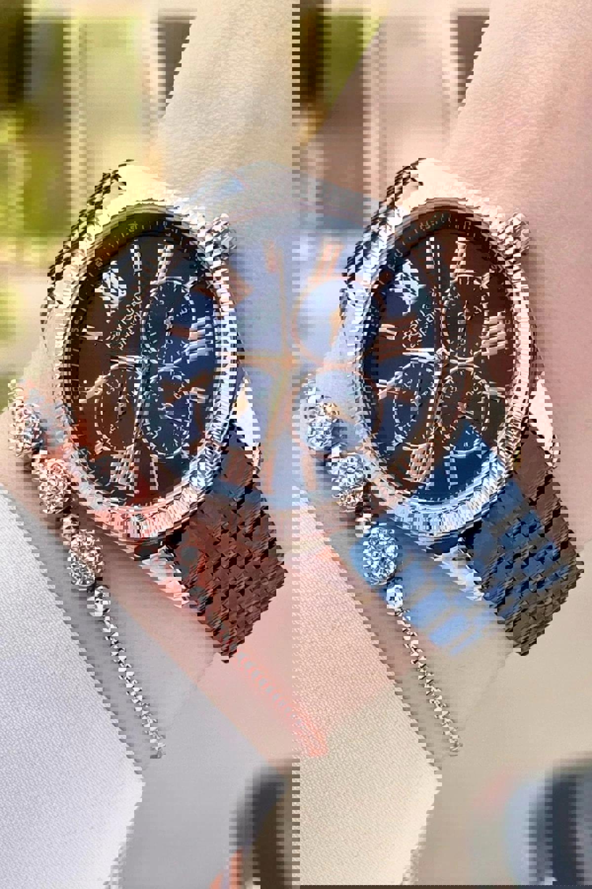 Ferrucci FCISTE284 Takvimli 35 mm Lacivert Çelik Kordon Analog Kadın Kol Saati