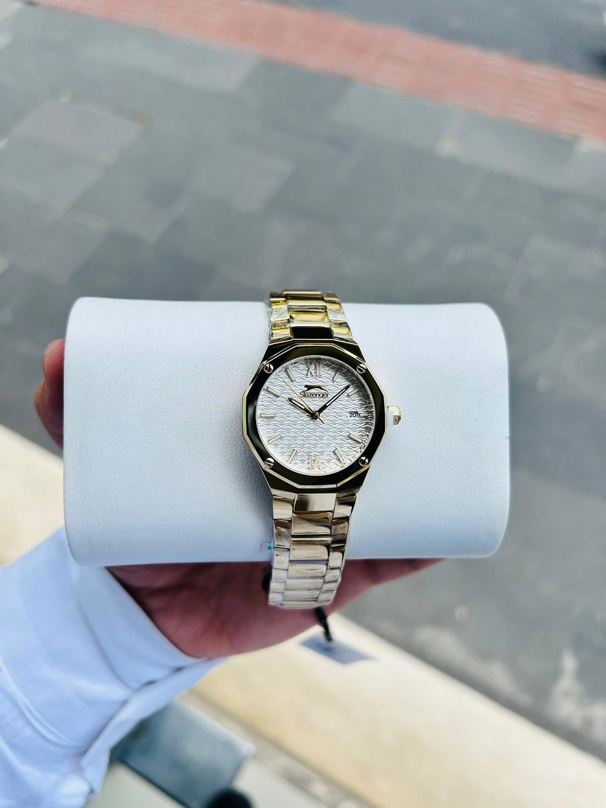 Slazenger SL.09.2149.3.02 34 mm Altın Çelik Kordon Analog Kadın Kol Saati