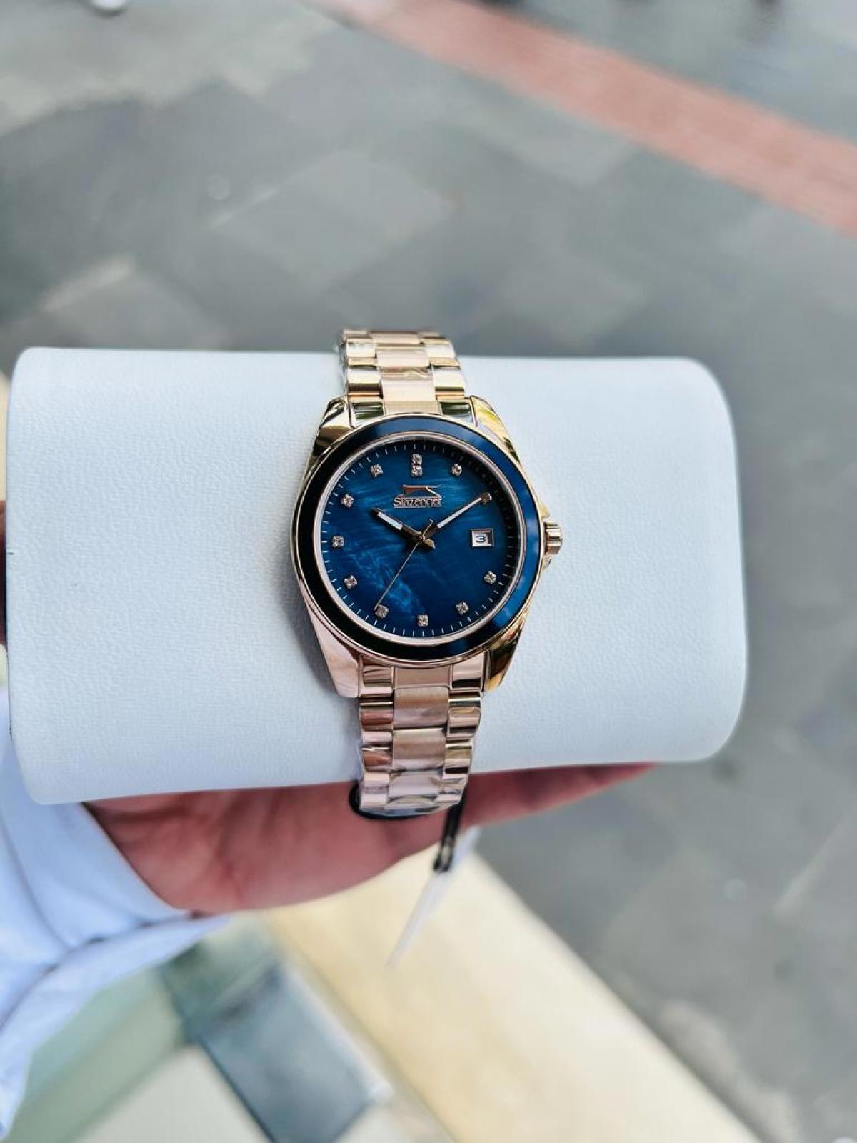 Slazenger SL.09.2142.3.02 34 mm Altın Çelik Kordon Analog Kadın Kol Saati