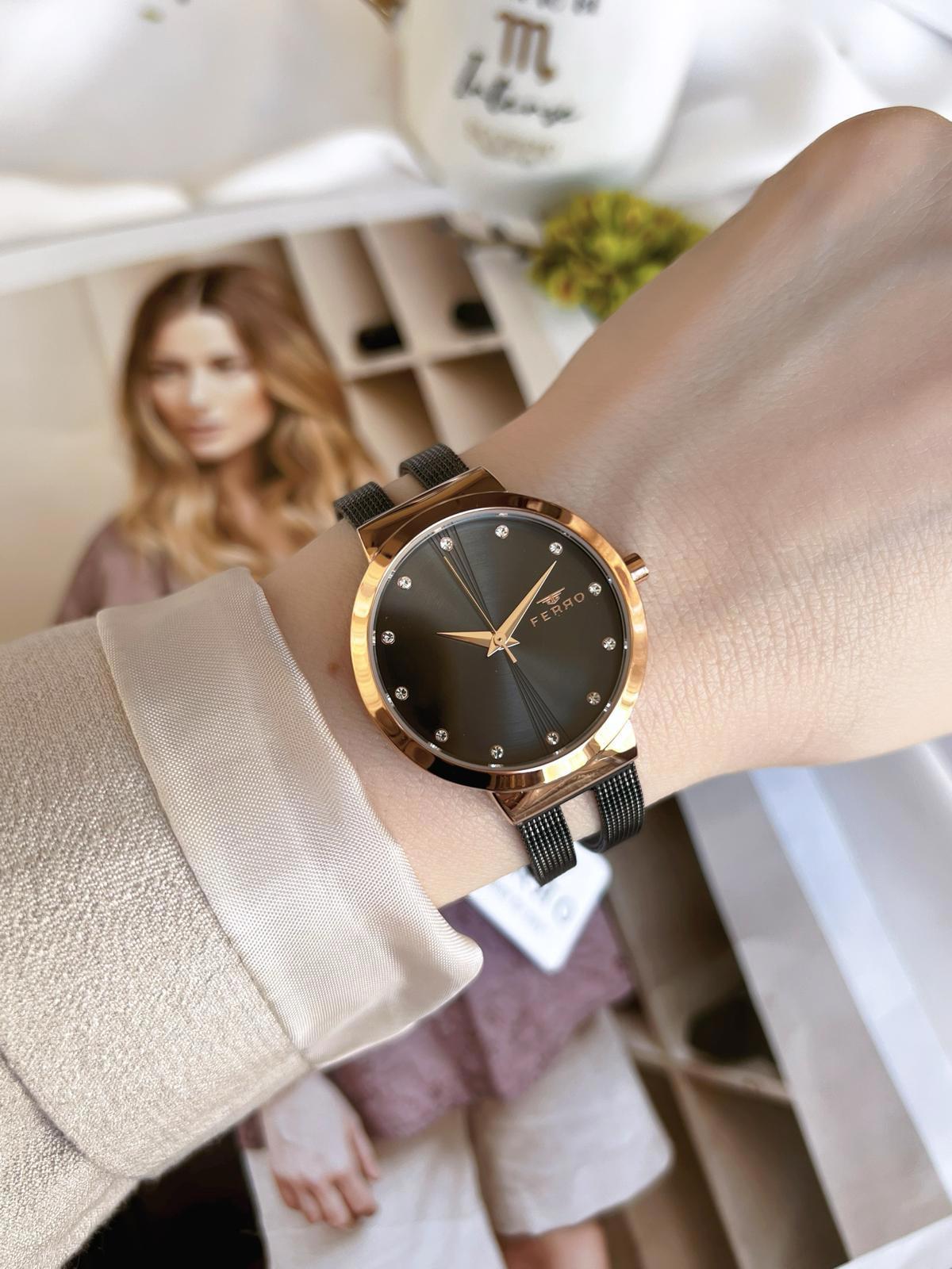 Ferro 2996-R 36 mm Siyah Hasır Kordon Analog Kadın Kol Saati