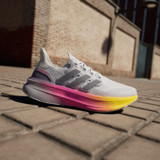 Adidas Ultraboost 5 ID8840 Ortopedik Bağcıklı Kadın Koşu Ayakkabısı Beyaz
