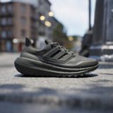 Adidas Ultraboost Light Cold.RDY HP6414 Ortopedik Bağcıklı Erkek Koşu Ayakkabısı Siyah