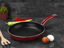 Taç TT-1148 Plastik Saplı Alüminyum 30 cm Düz Tava Kırmızı