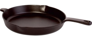 O.M.S 3265 Döküm Saplı Demir Döküm 27 cm Düz Tava Siyah