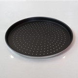 Piyop Delikli Çelik 34 cm Pizza Tava Siyah