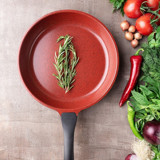 Thermoad Red Diamond Plastik Saplı Alüminyum Döküm 26 cm Düz Tava Kırmızı