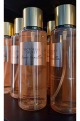 Victoria's Secret Bare Vanilla Kadın Vücut Spreyi 250 ml