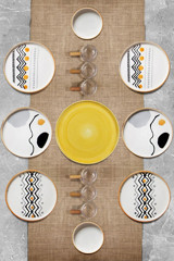 Kitchen Life Yuvarlak 15 Parça 6 Kişilik Çok Renkli Desenli Seramik Kahvaltı Takımı