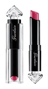 Guerlain La Petite Robe Noire Cherry Cape 067 Parlak Krem Lipstick Ruj