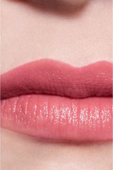 Deborah Super Gloss Pearly 06 Nemlendiricili Dolgunlaştırıcı Işıltılı Dudak Parlatıcısı Red