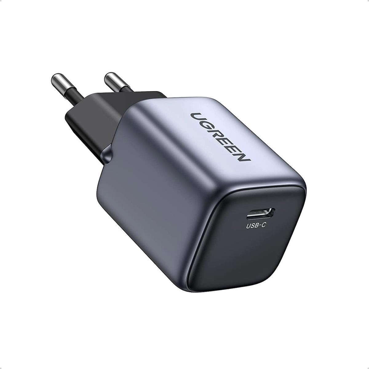 Ugreen Universal Type-C Kablolu 20 W Hızlı Şarj Aleti Siyah