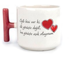 Mor Mürekkep Öyle Biri Var Ki Baskılı Kırmızı Kulplu T Kupa