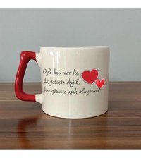 Mor Mürekkep Öyle Biri Var Ki Baskılı Kırmızı Kulplu D Kupa