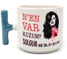 Mor Mürekkep Nen Var Kuzum Baskılı Yeşil Kulplu T Kupa